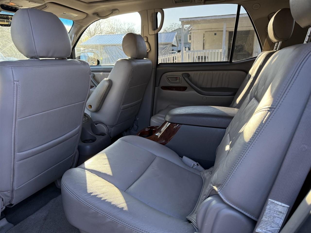 Toyota Sequoia  2007