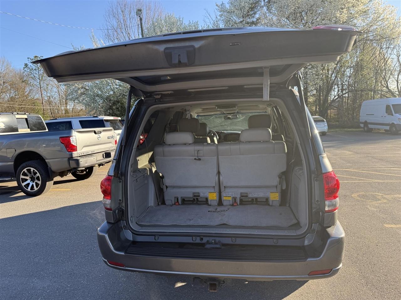 Toyota Sequoia  2007