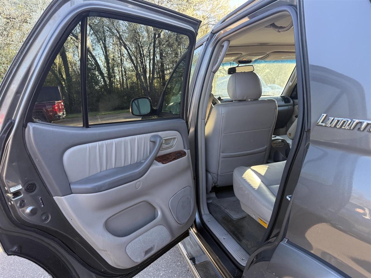 Toyota Sequoia  2007
