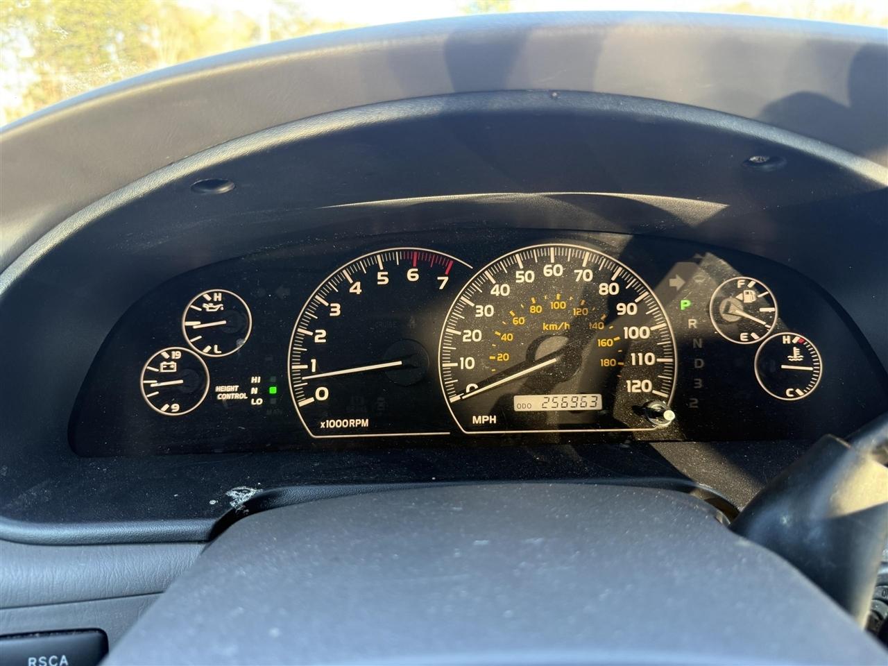 Toyota Sequoia  2007