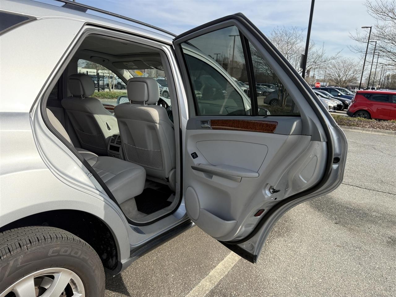 Mercedes-Benz M-Class  2007