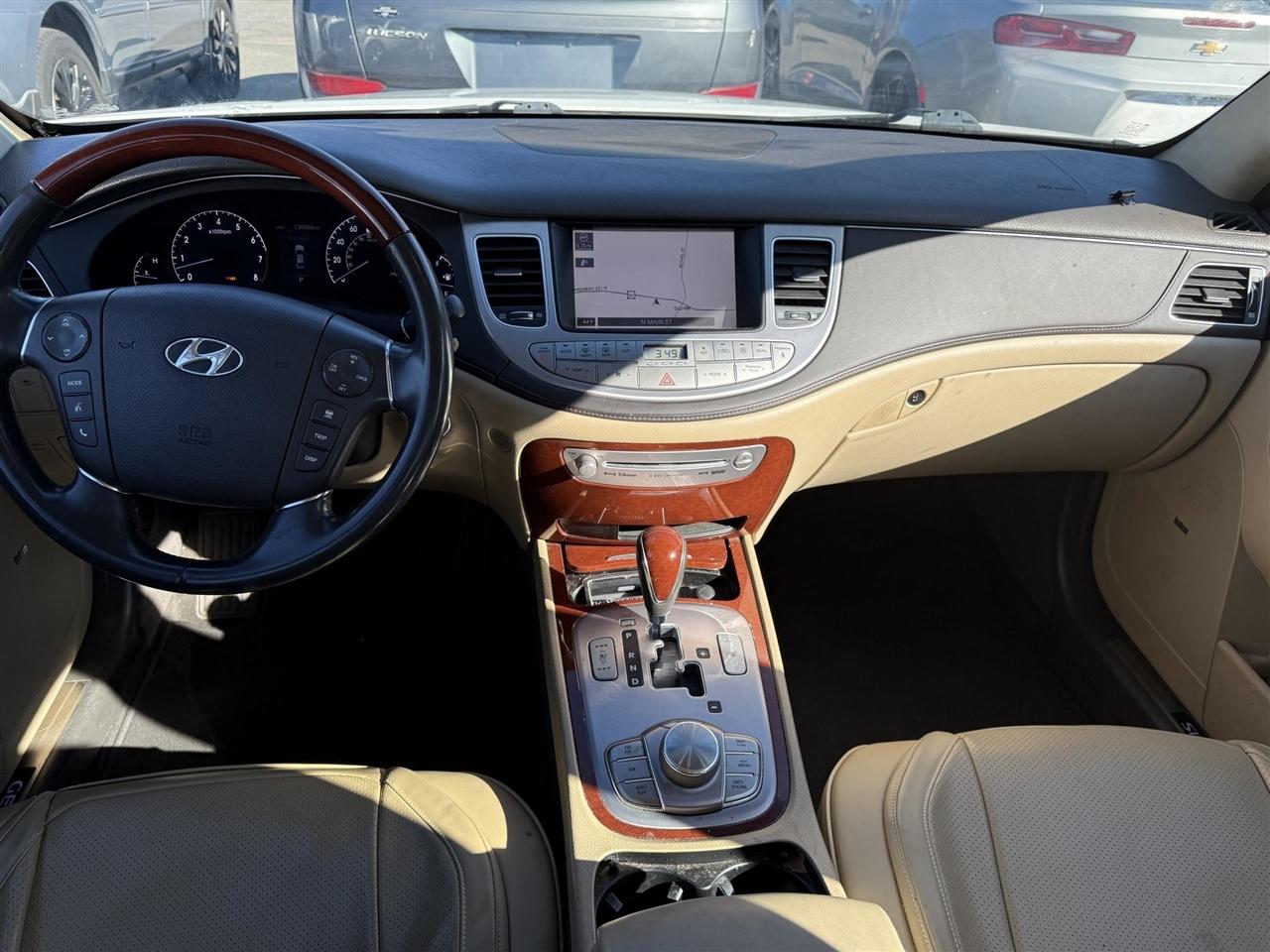 Hyundai Genesis  2012