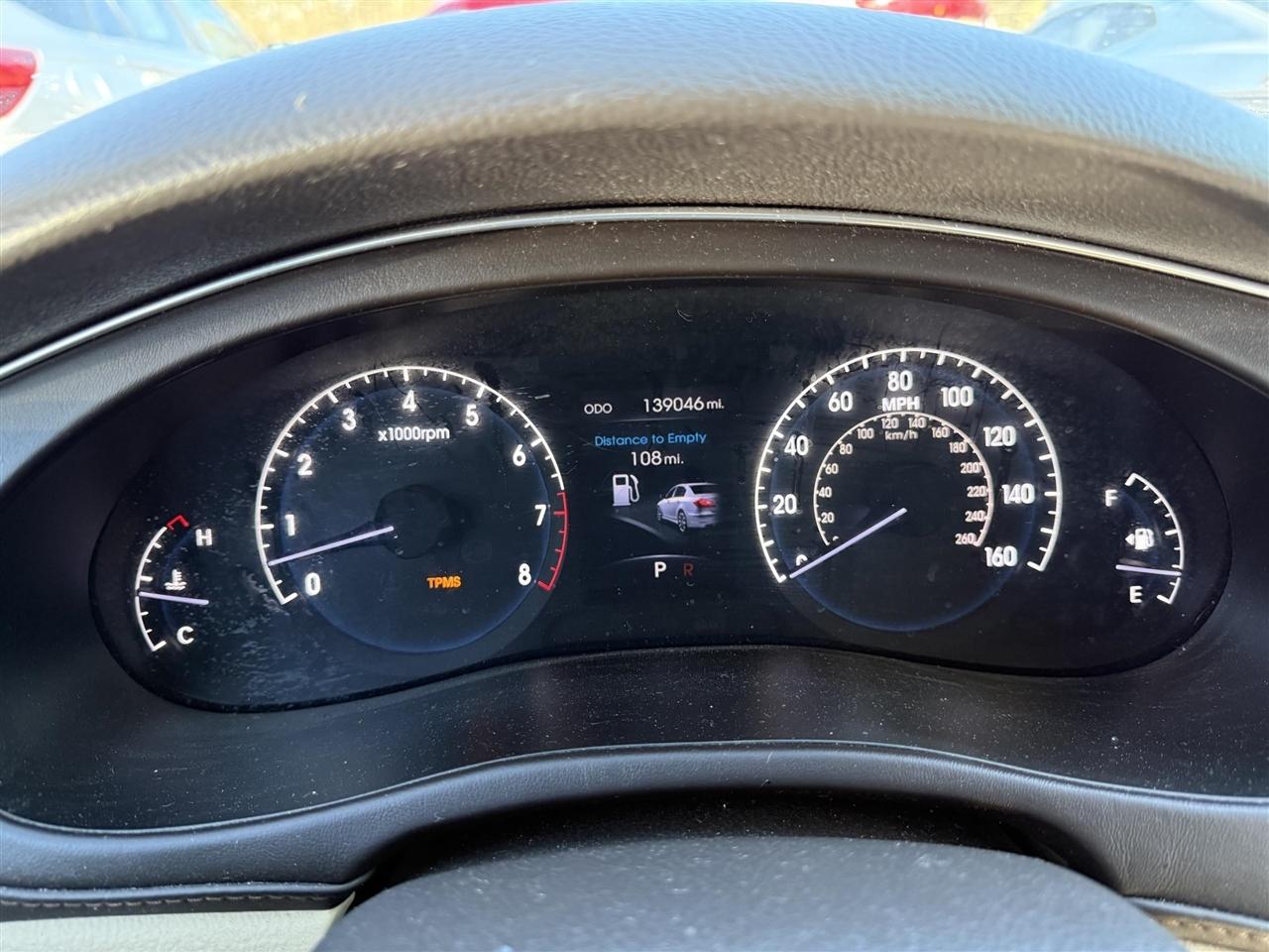 Hyundai Genesis  2012