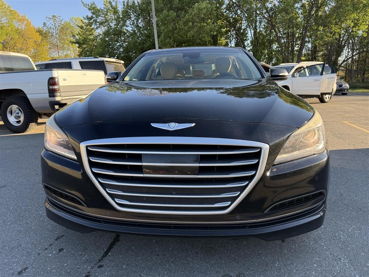 Hyundai Genesis  2015