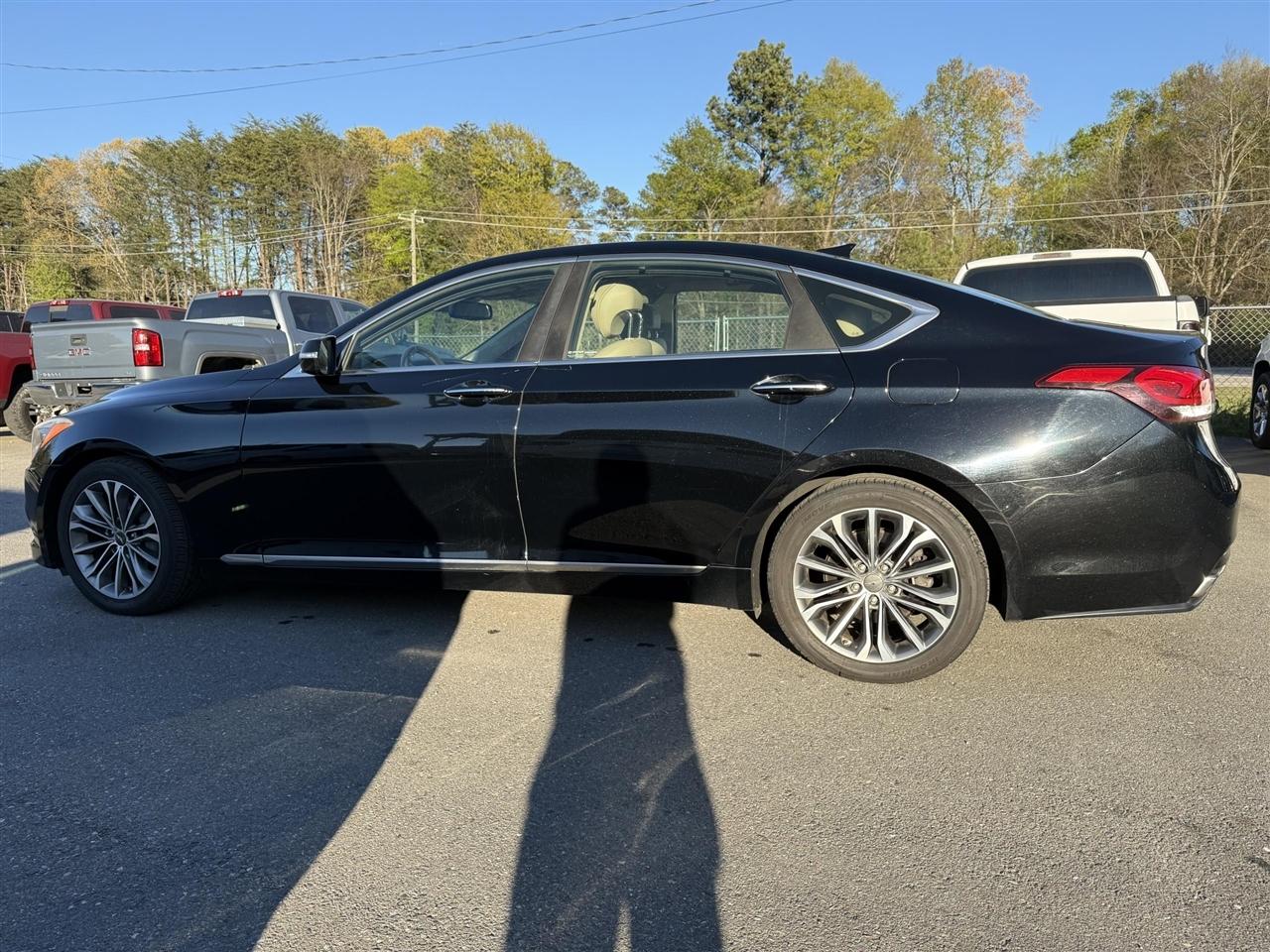 Hyundai Genesis  2015