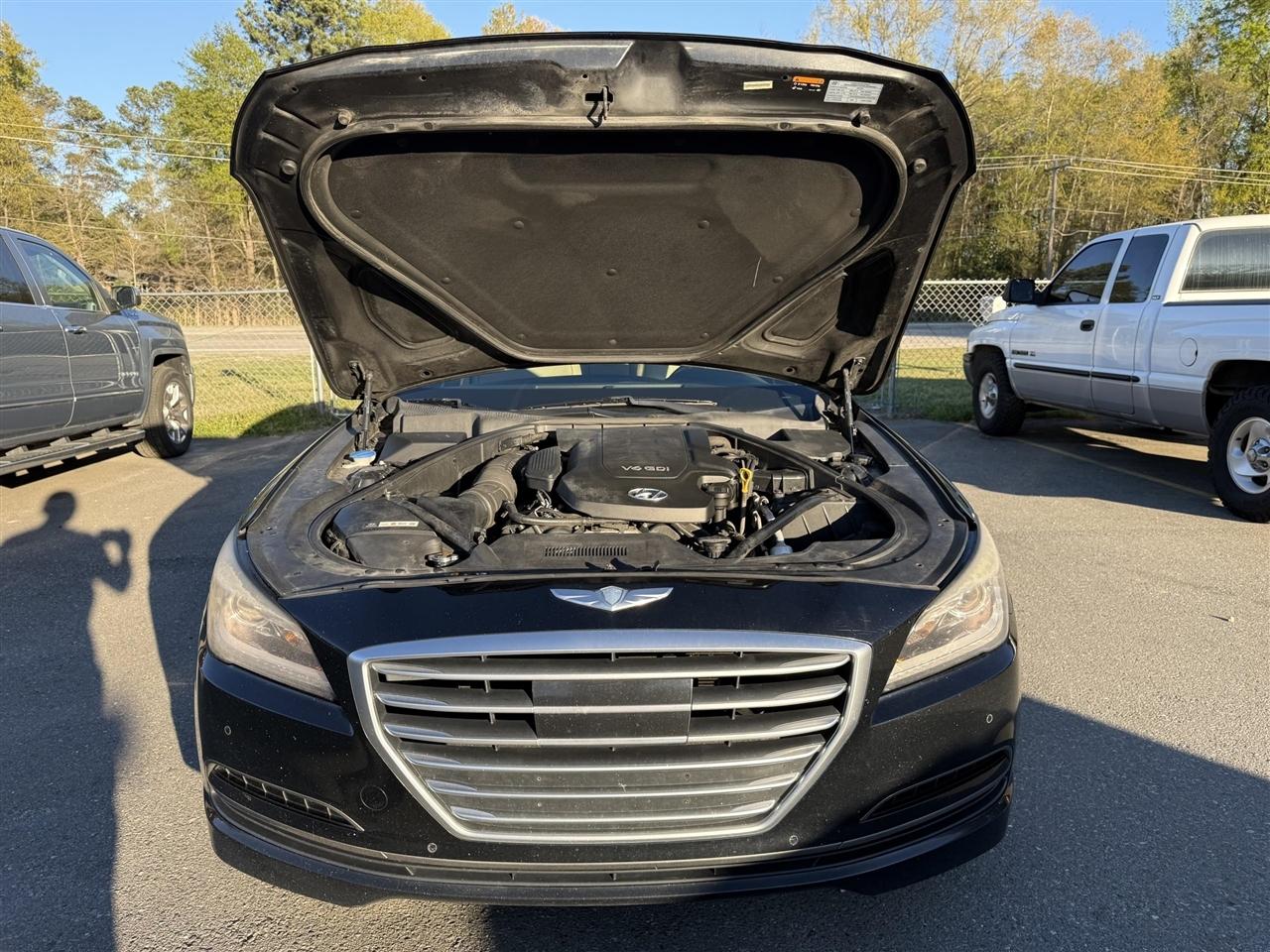 Hyundai Genesis  2015