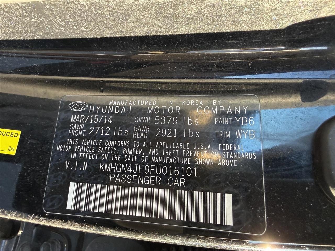 Hyundai Genesis  2015