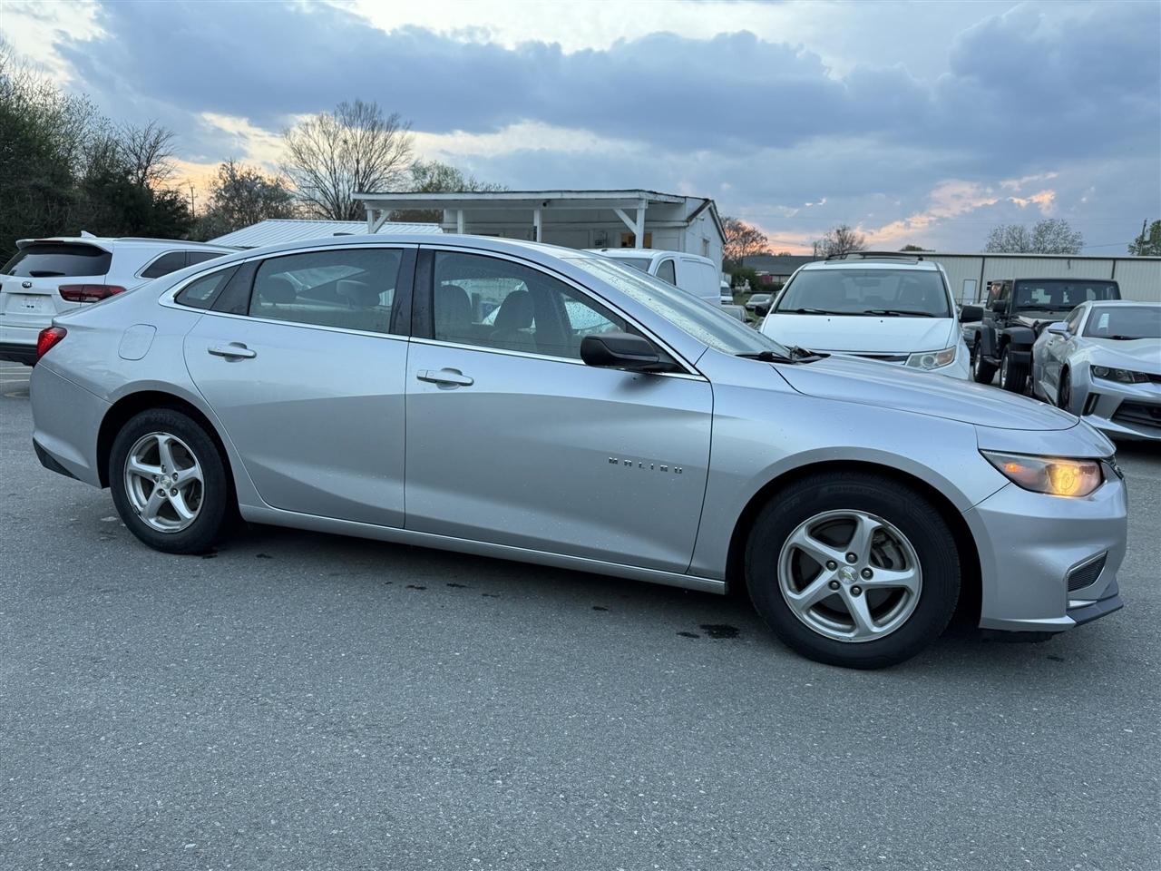 Chevrolet Malibu  2016