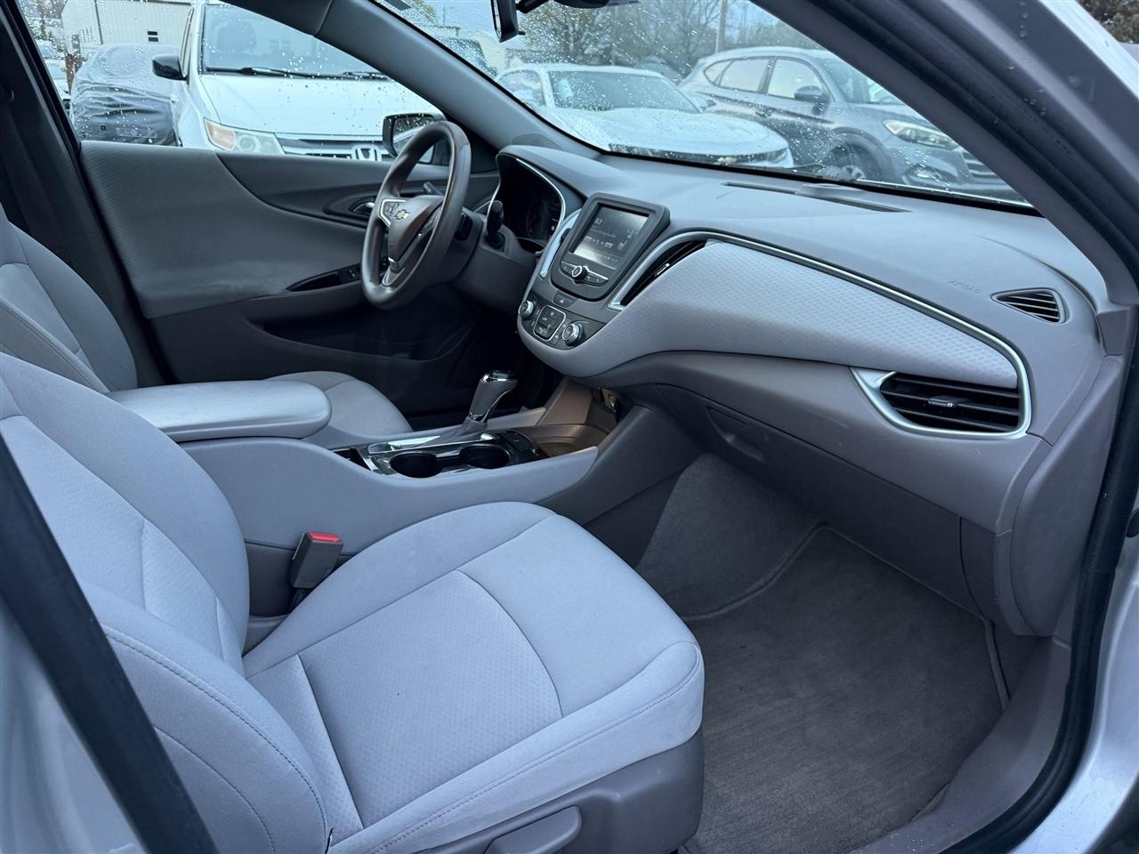 Chevrolet Malibu  2016