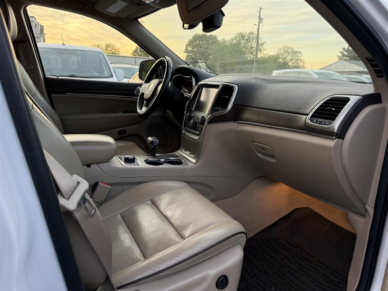 Jeep Grand Cherokee  2014