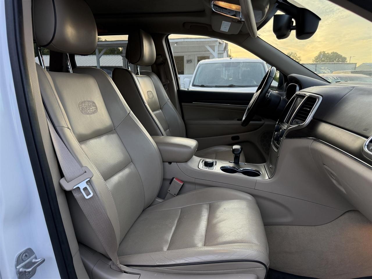 Jeep Grand Cherokee  2014