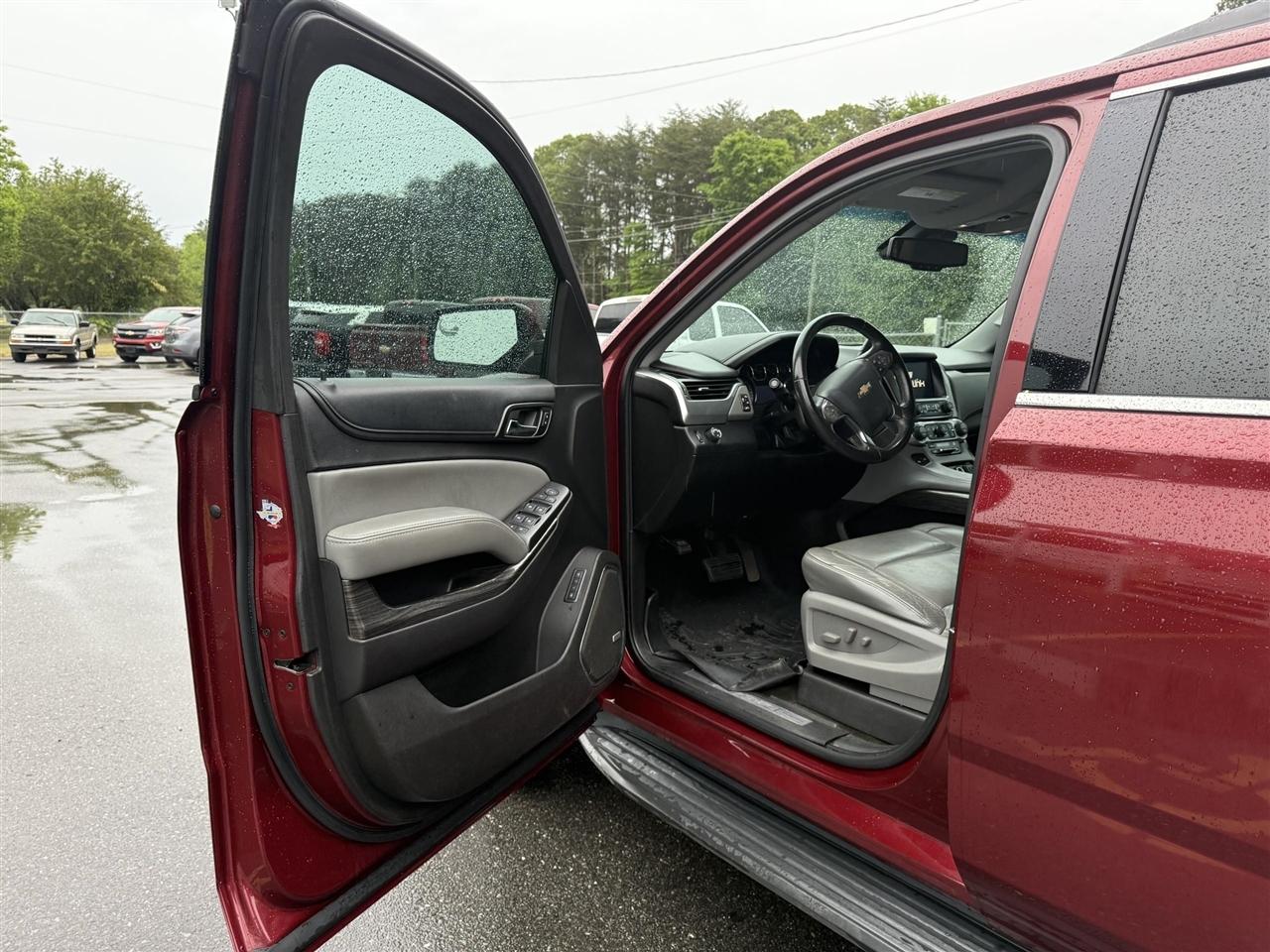 Chevrolet Suburban  2016