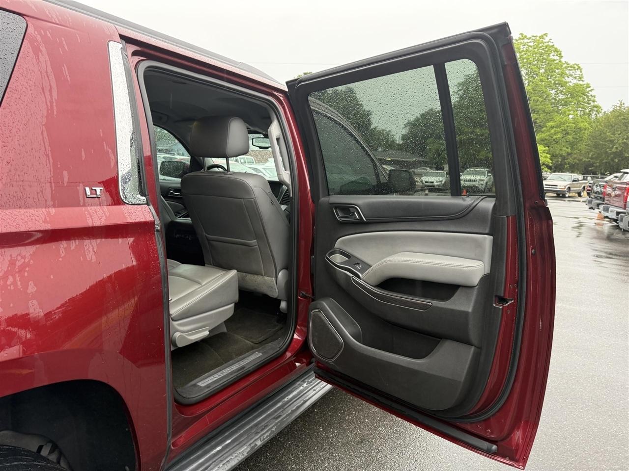 Chevrolet Suburban  2016