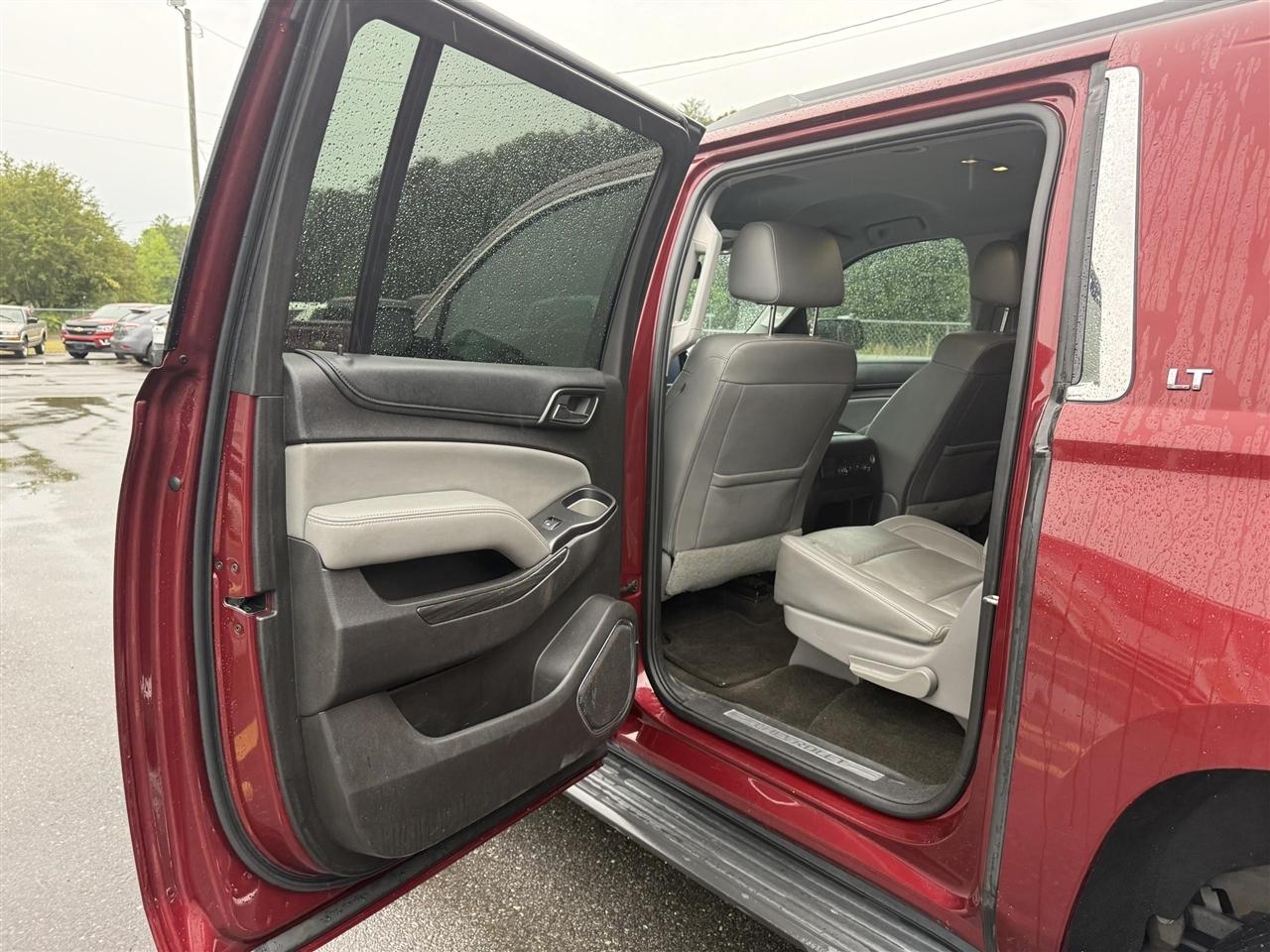 Chevrolet Suburban  2016