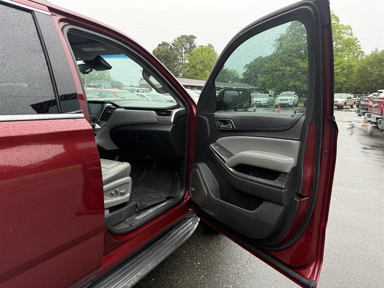 Chevrolet Suburban  2016