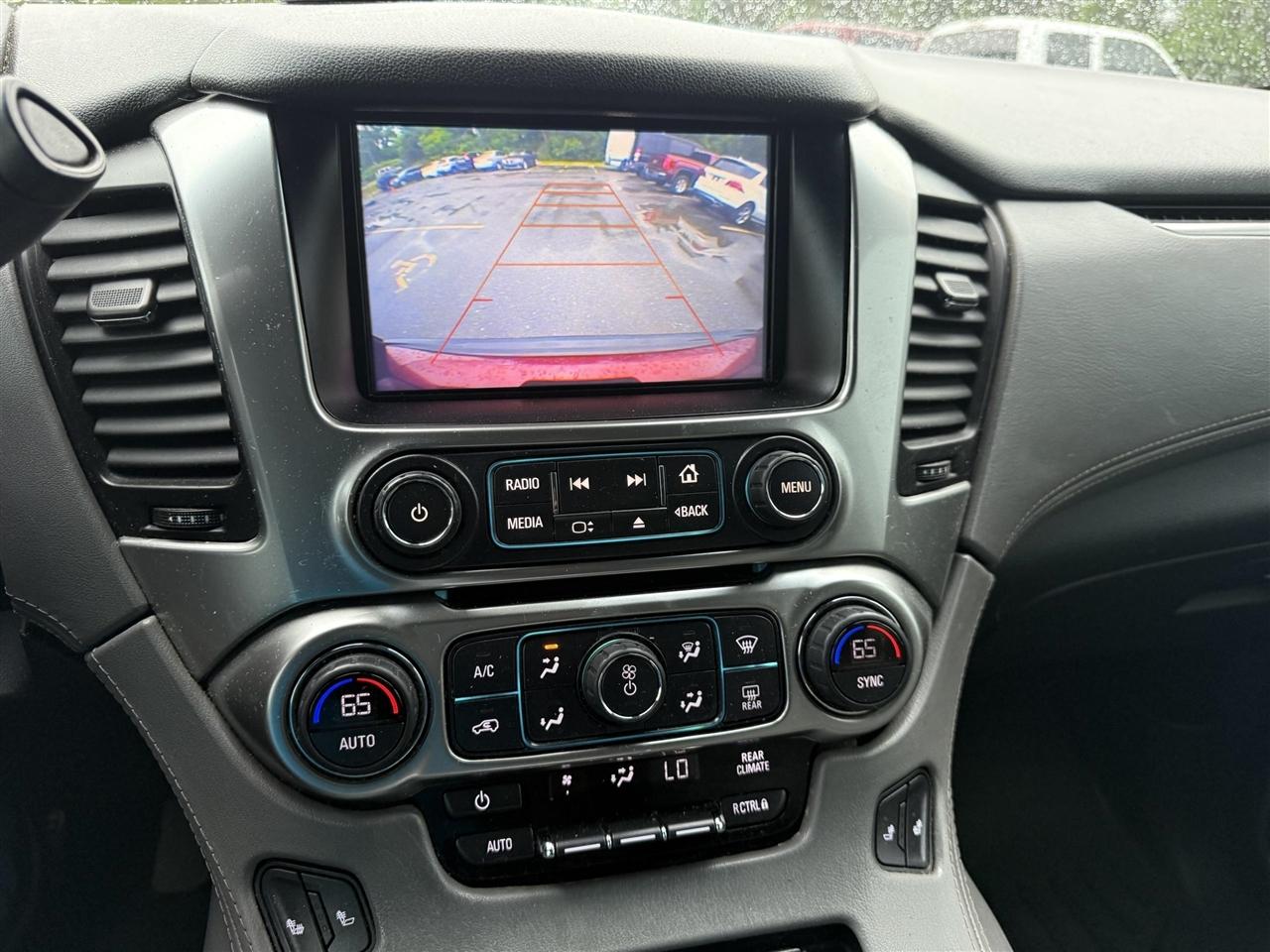 Chevrolet Suburban  2016