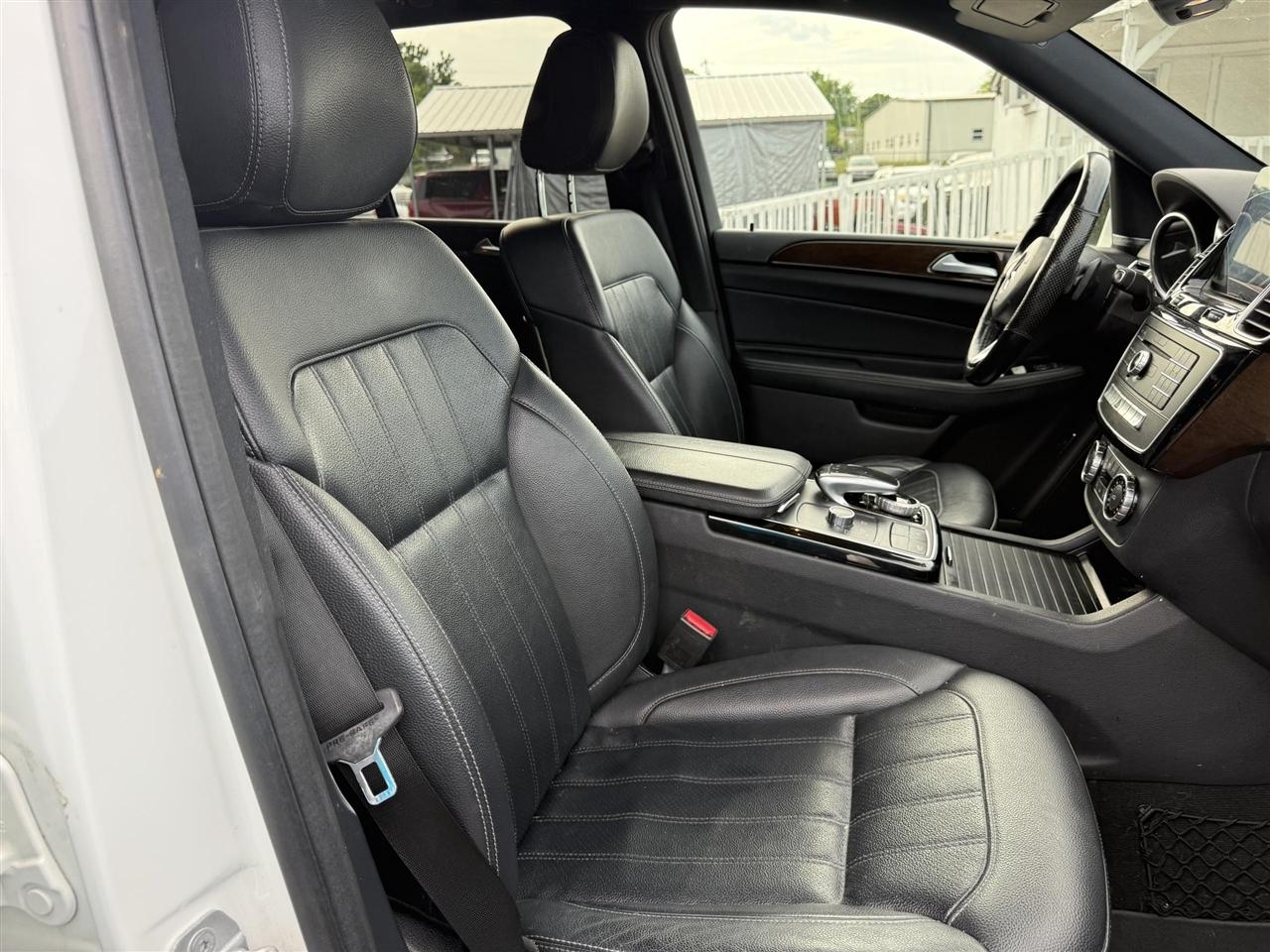 Mercedes-Benz GLE-Class  2016