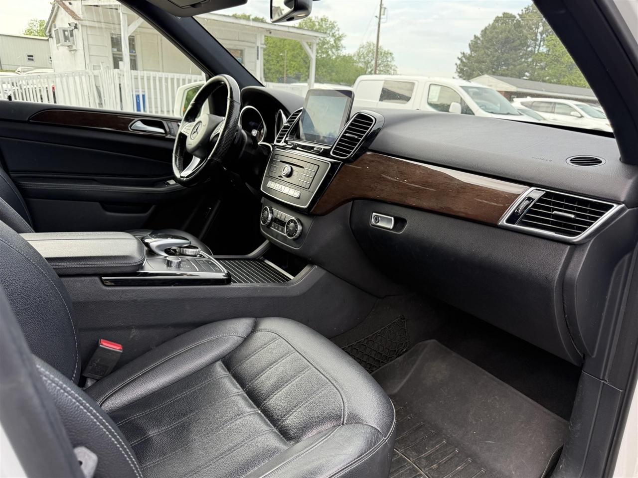 Mercedes-Benz GLE-Class  2016