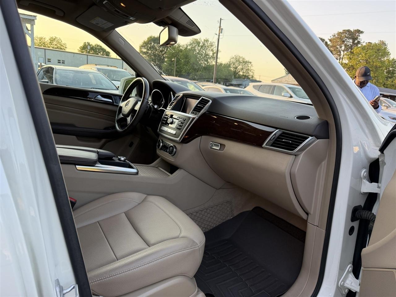 Mercedes-Benz M-Class  2013