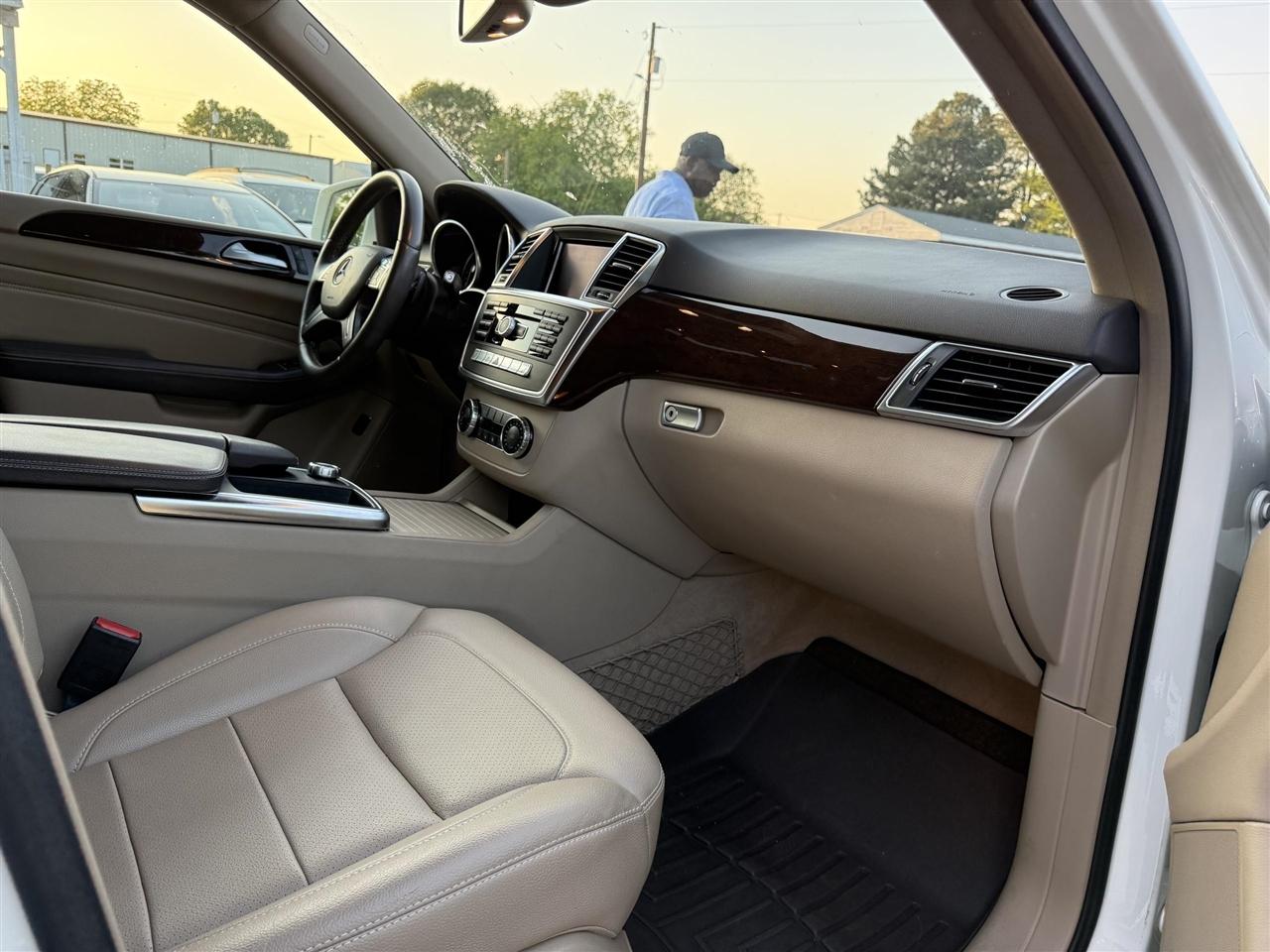 Mercedes-Benz M-Class  2013