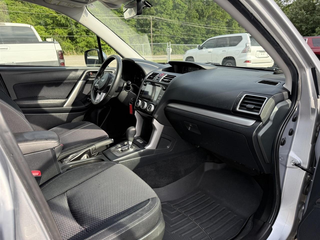 Subaru Forester  2017