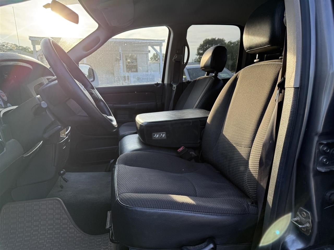 Dodge Ram 1500  2005