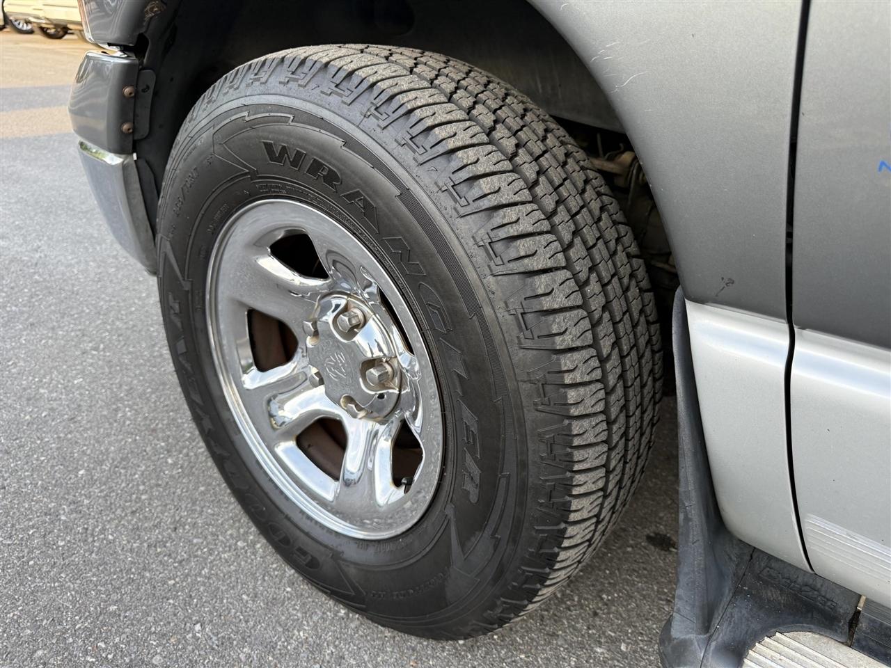 Dodge Ram 1500  2005