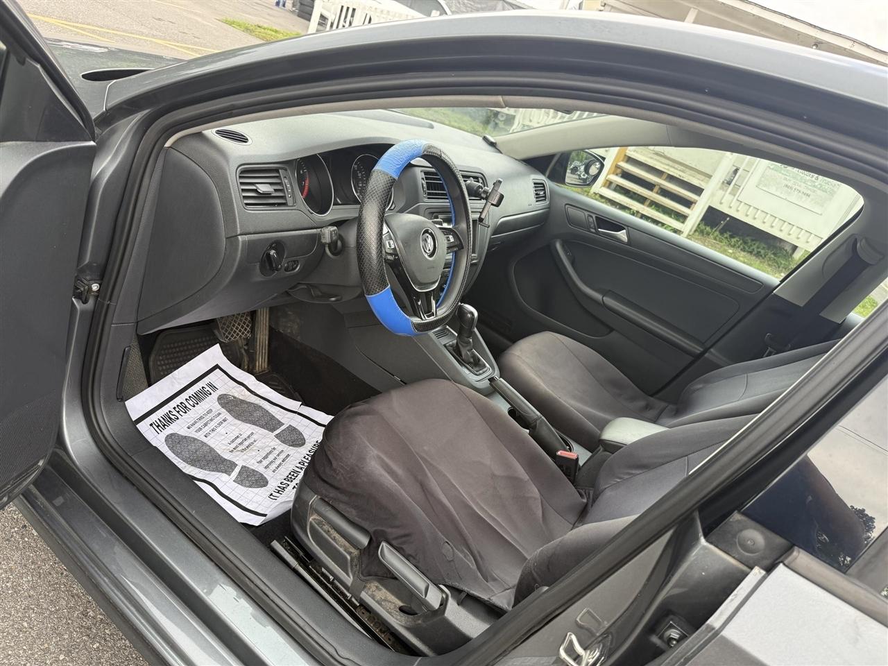 Volkswagen Jetta  2016