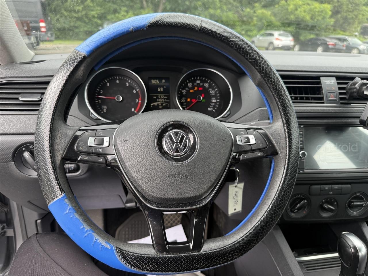 Volkswagen Jetta  2016