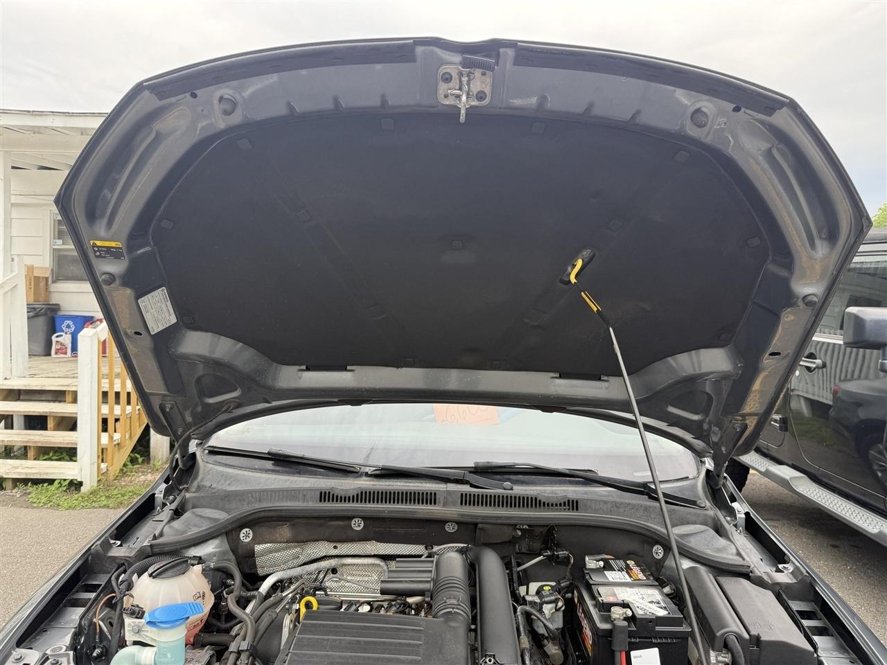 Volkswagen Jetta  2016