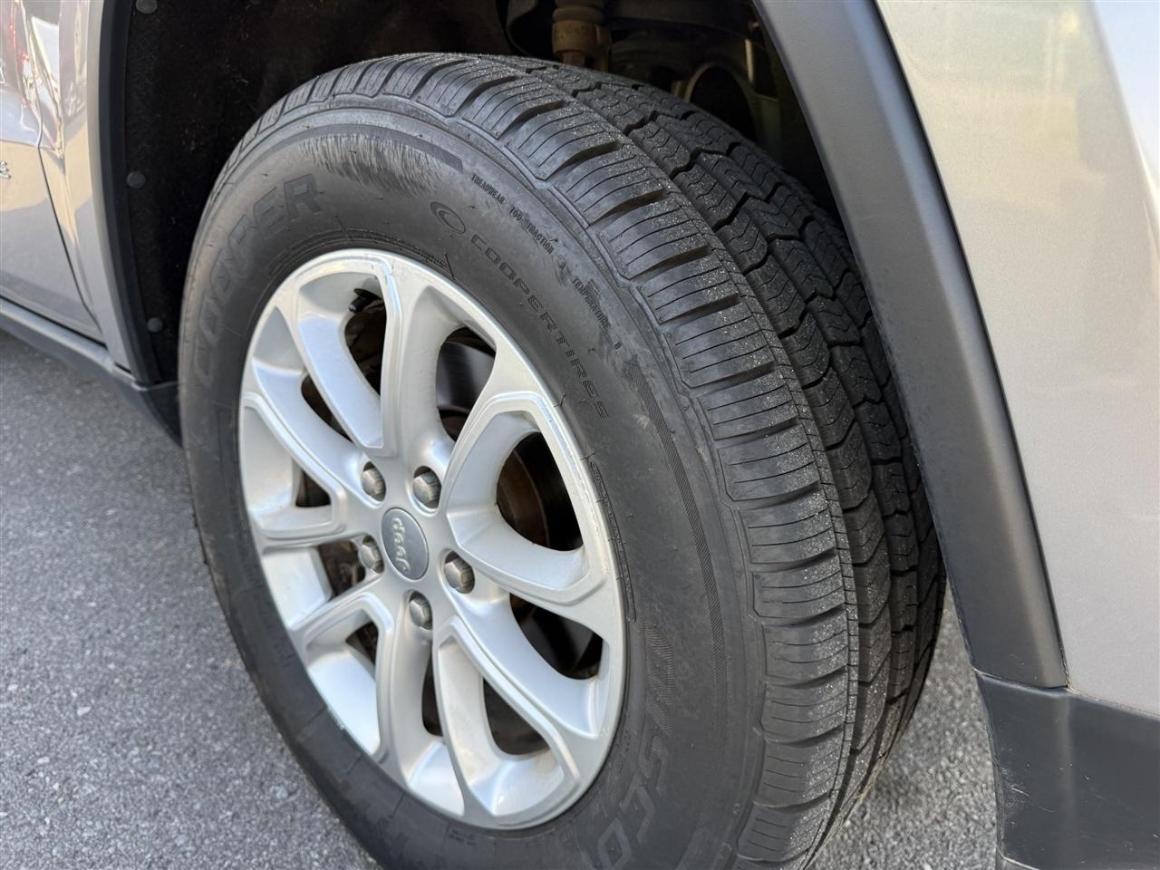 Jeep Grand Cherokee  2014