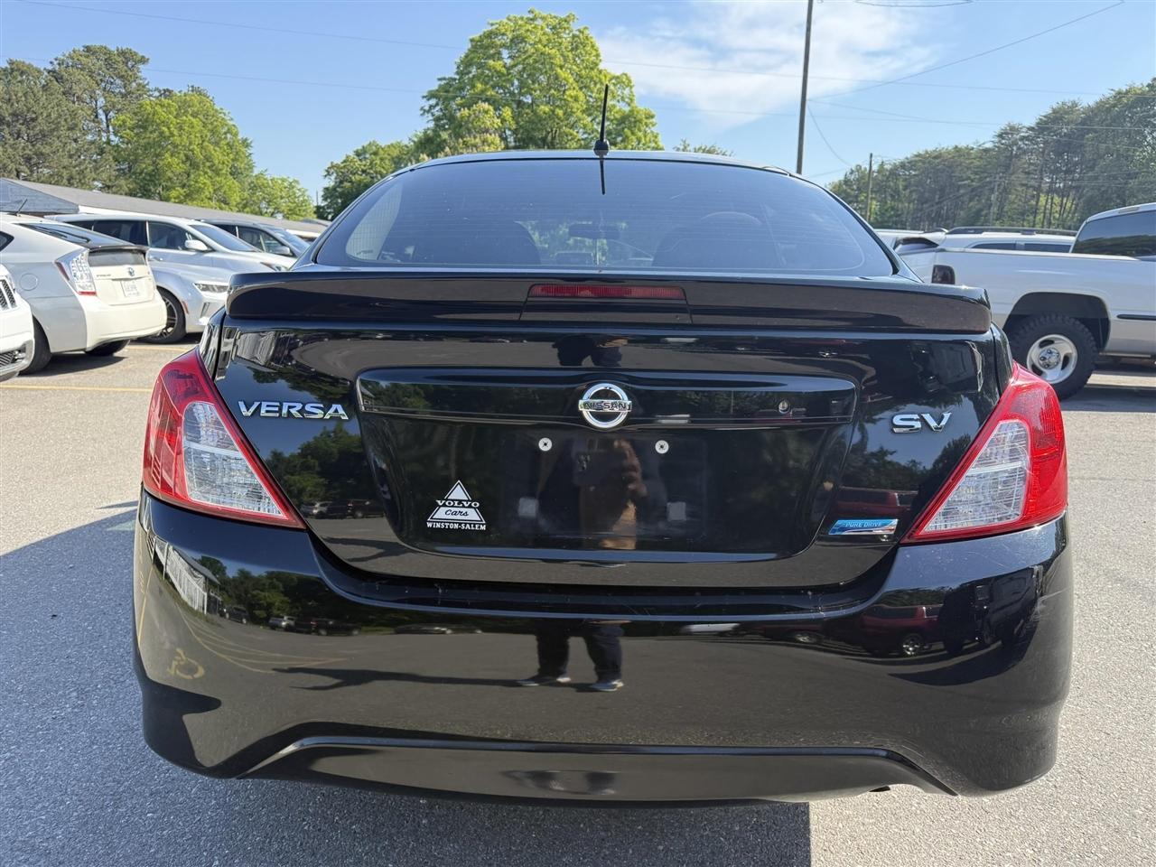 Nissan Versa  2016