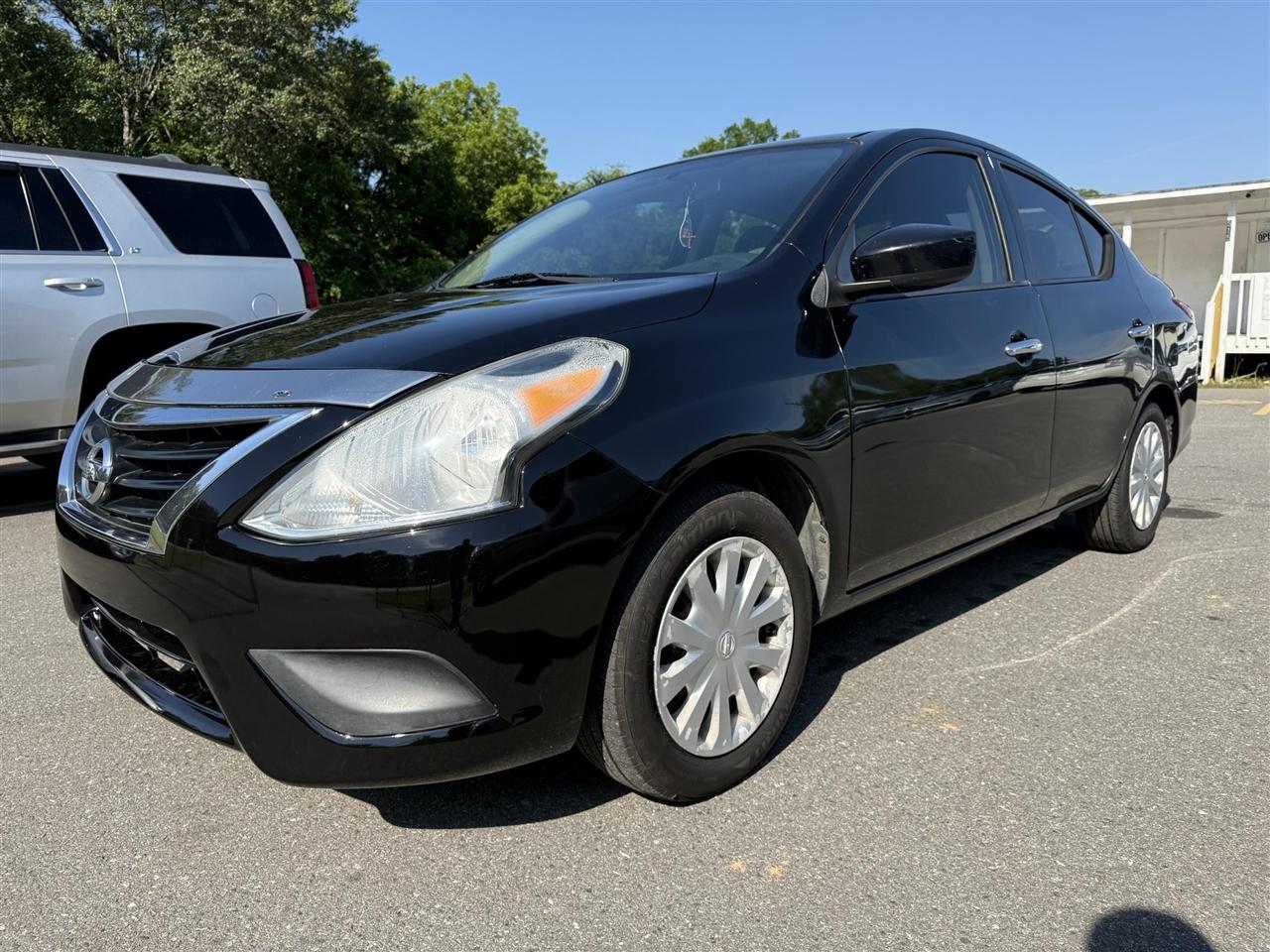 Nissan Versa  2016
