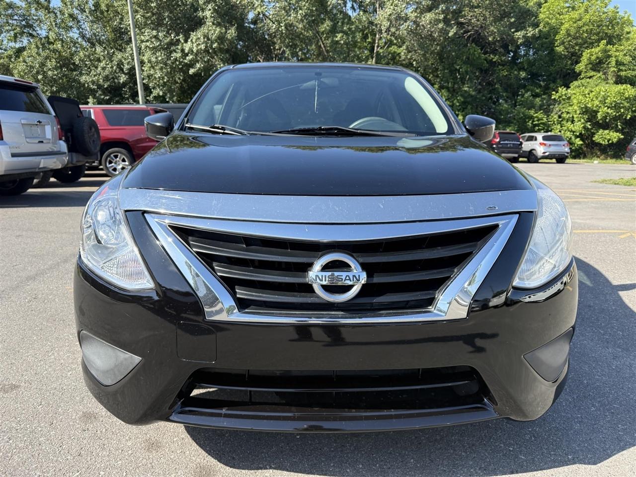 Nissan Versa  2016