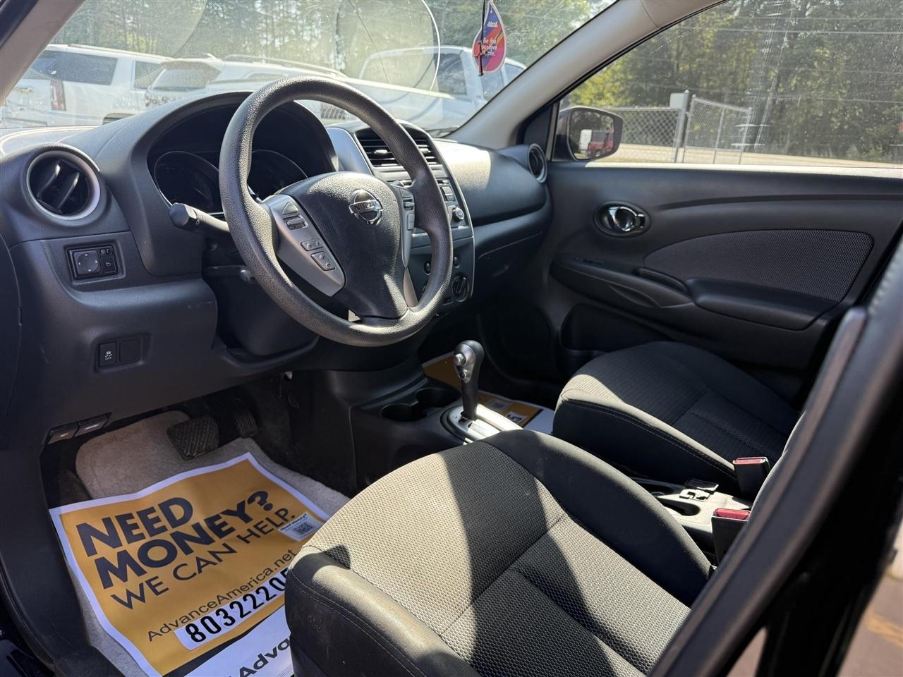 Nissan Versa  2016