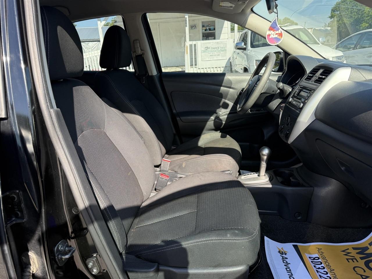 Nissan Versa  2016