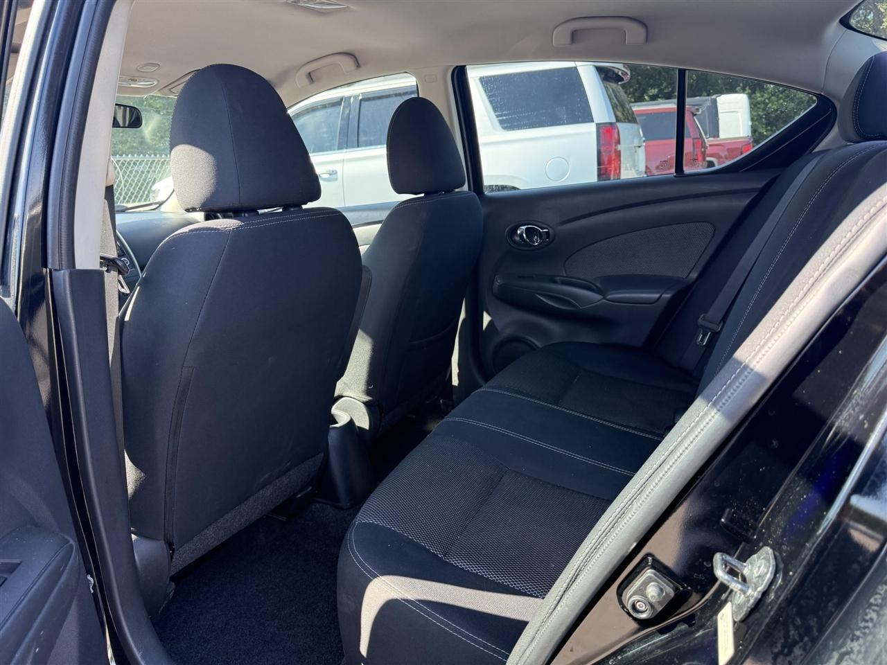 Nissan Versa  2016