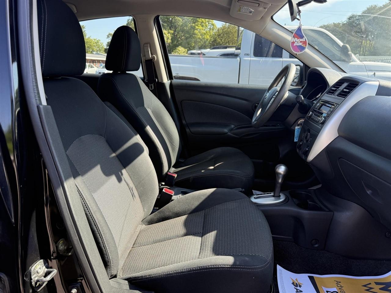 Nissan Versa  2016