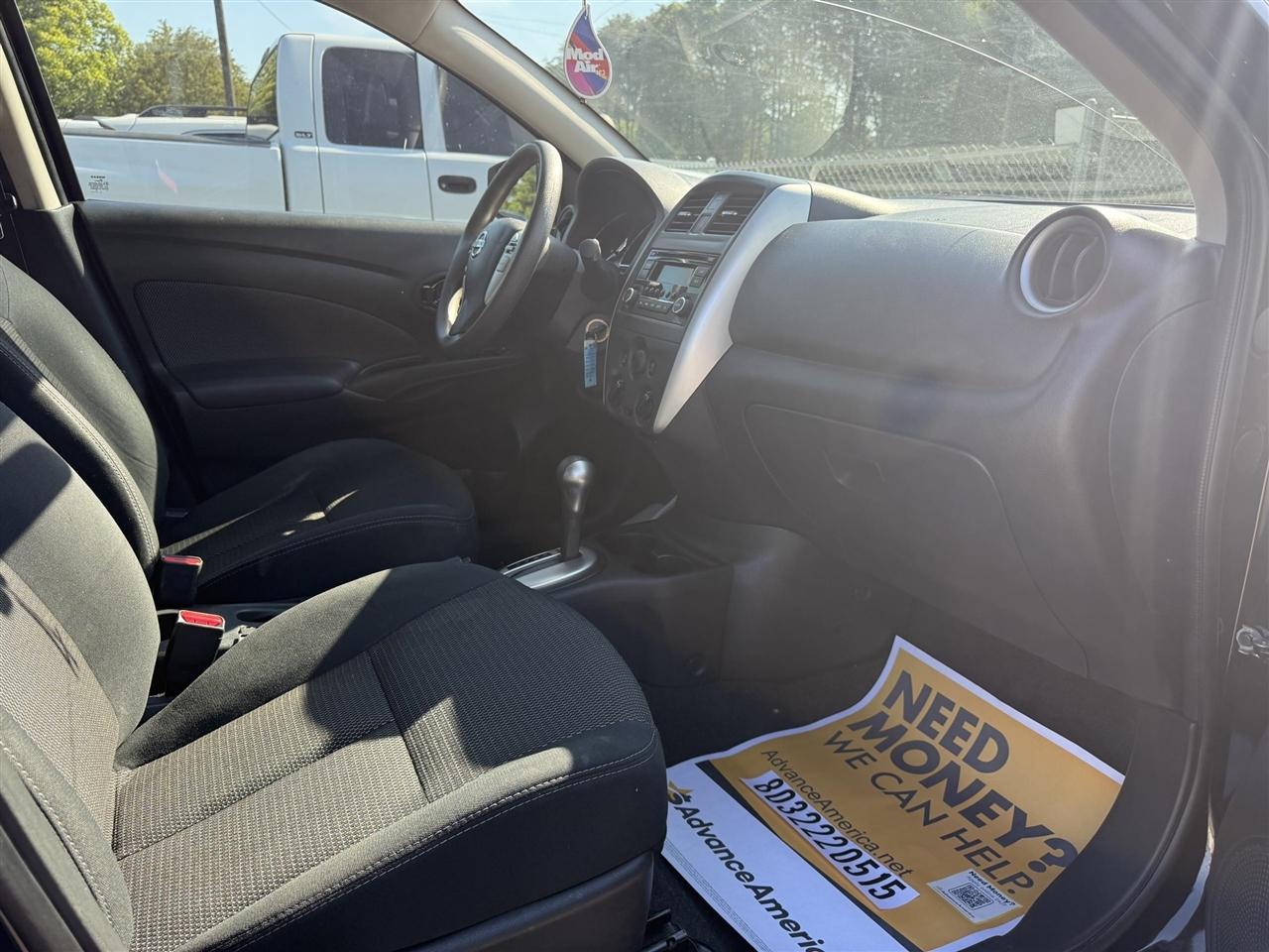 Nissan Versa  2016