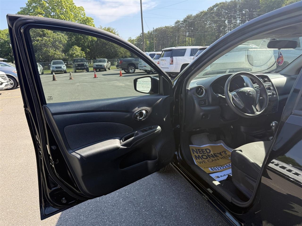 Nissan Versa  2016