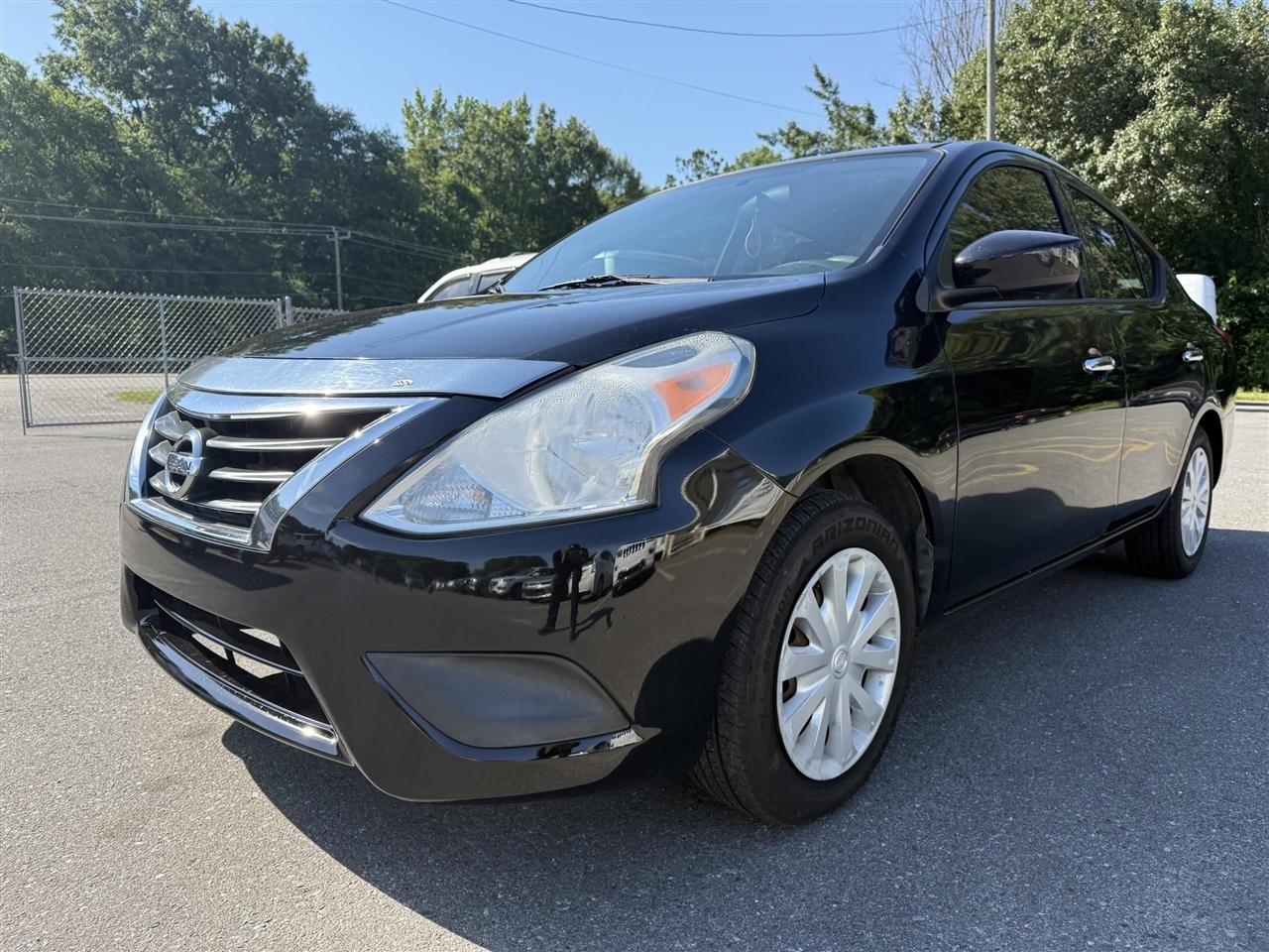 2016 Nissan Versa 1.6 SV CVT's photo