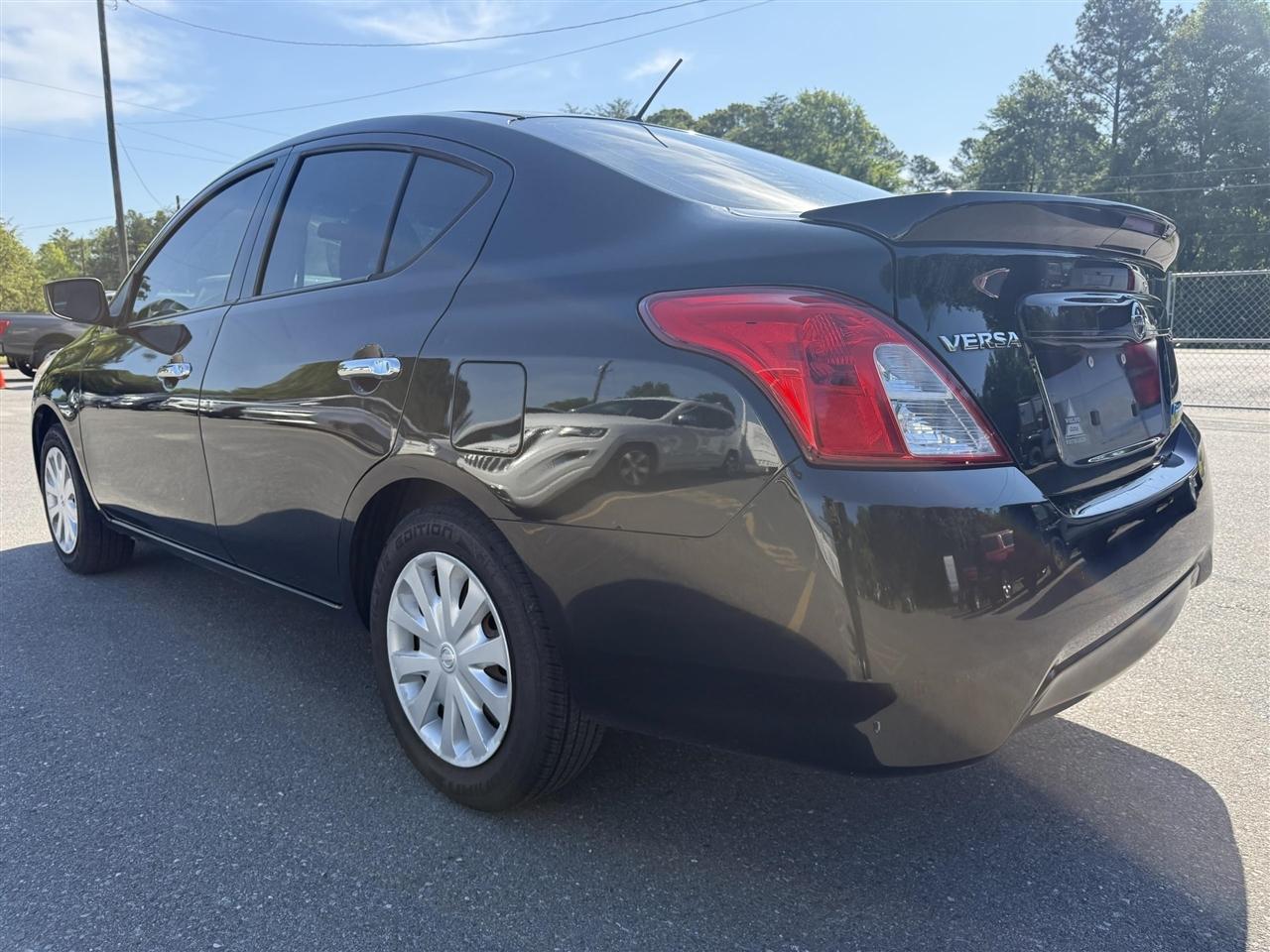 Nissan Versa  2016