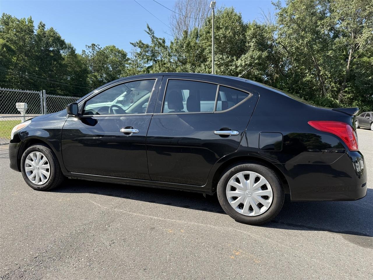 Nissan Versa  2016