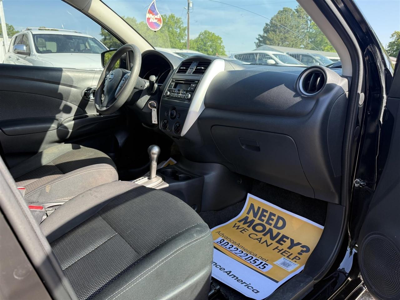 Nissan Versa  2016