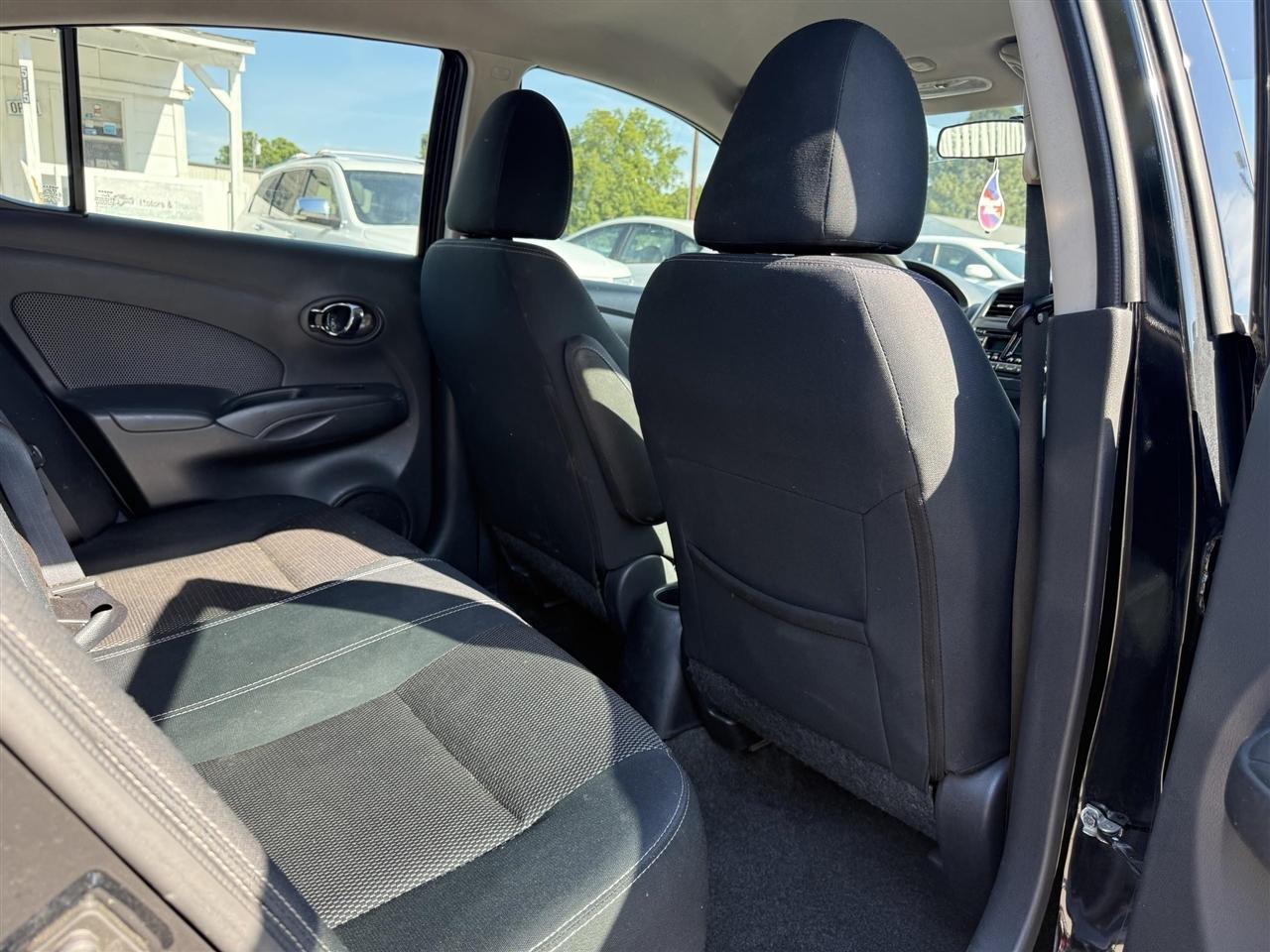 Nissan Versa  2016