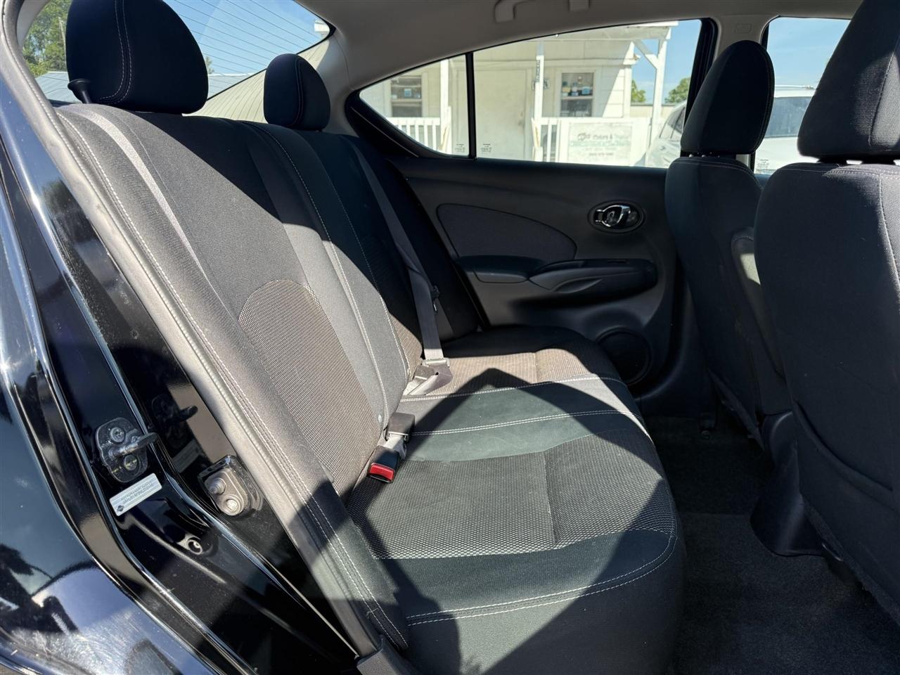 Nissan Versa  2016