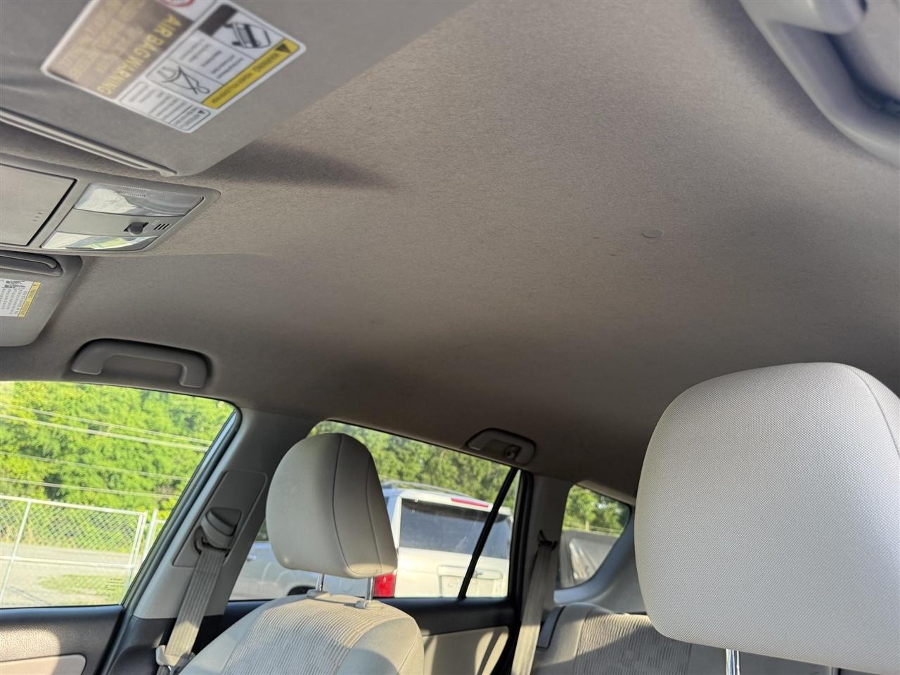 Toyota RAV4  2012