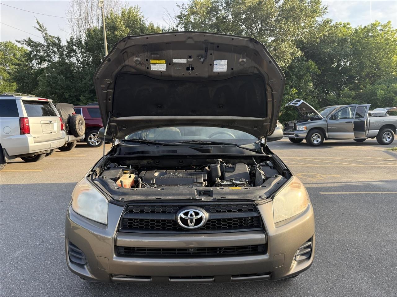 Toyota RAV4  2012