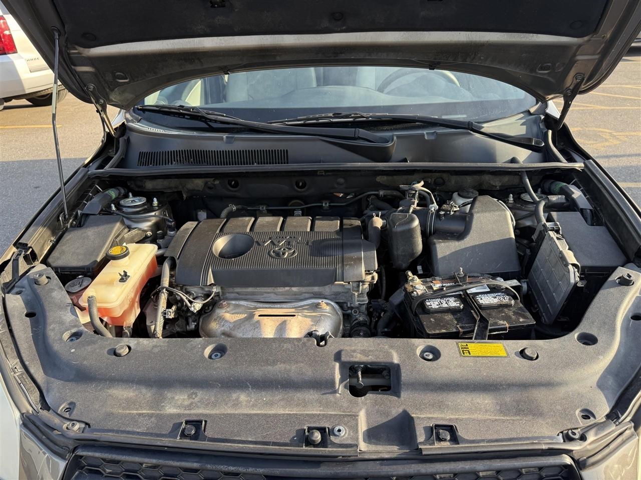 Toyota RAV4  2012