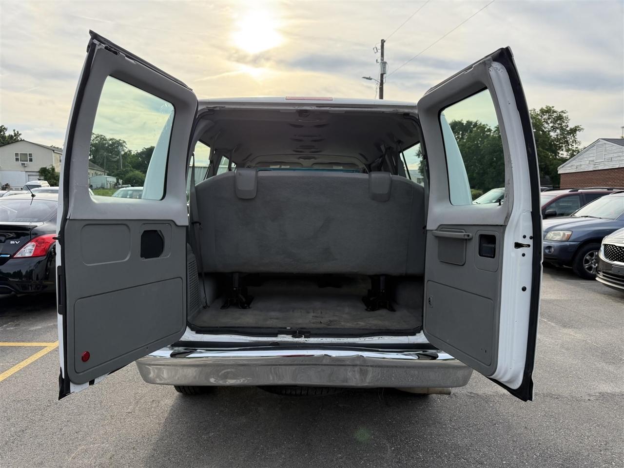 Ford Econoline  2013